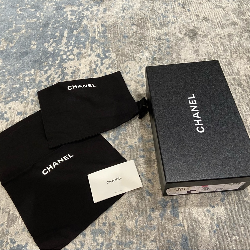 Chanel Patent Calfskin Sandal - size 36 - Picture 2 of 8